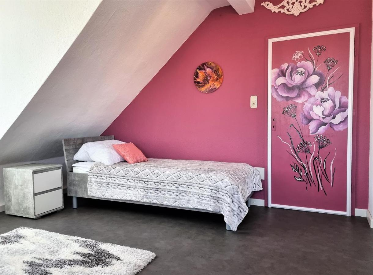 Apartment Bayreuth, Grosse Ferienwohnung Im Haus Mit Kunst, 3 Schlafzimmer, Kueche, Parkplatz Dış mekan fotoğraf
