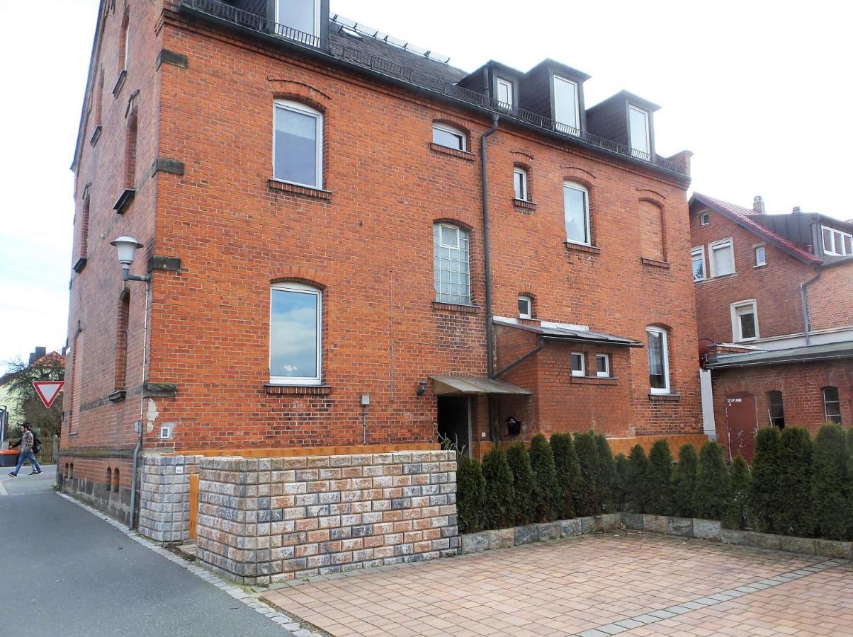 Apartment Bayreuth, Grosse Ferienwohnung Im Haus Mit Kunst, 3 Schlafzimmer, Kueche, Parkplatz Dış mekan fotoğraf