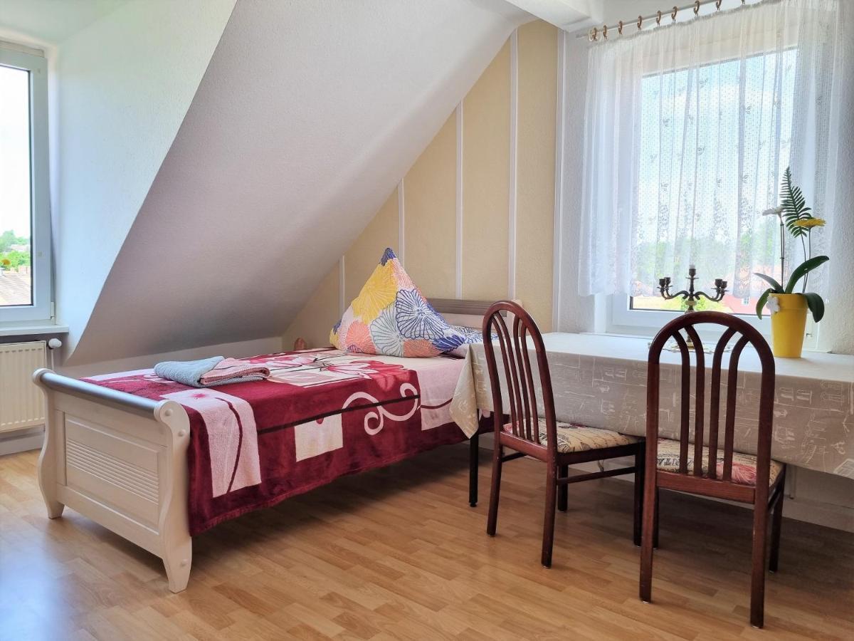 Apartment Bayreuth, Grosse Ferienwohnung Im Haus Mit Kunst, 3 Schlafzimmer, Kueche, Parkplatz Dış mekan fotoğraf