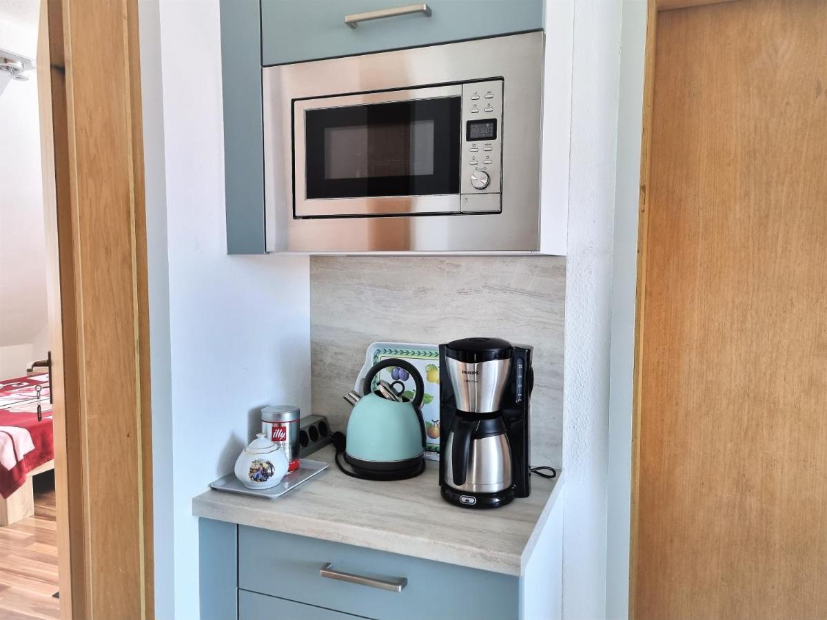 Apartment Bayreuth, Grosse Ferienwohnung Im Haus Mit Kunst, 3 Schlafzimmer, Kueche, Parkplatz Dış mekan fotoğraf