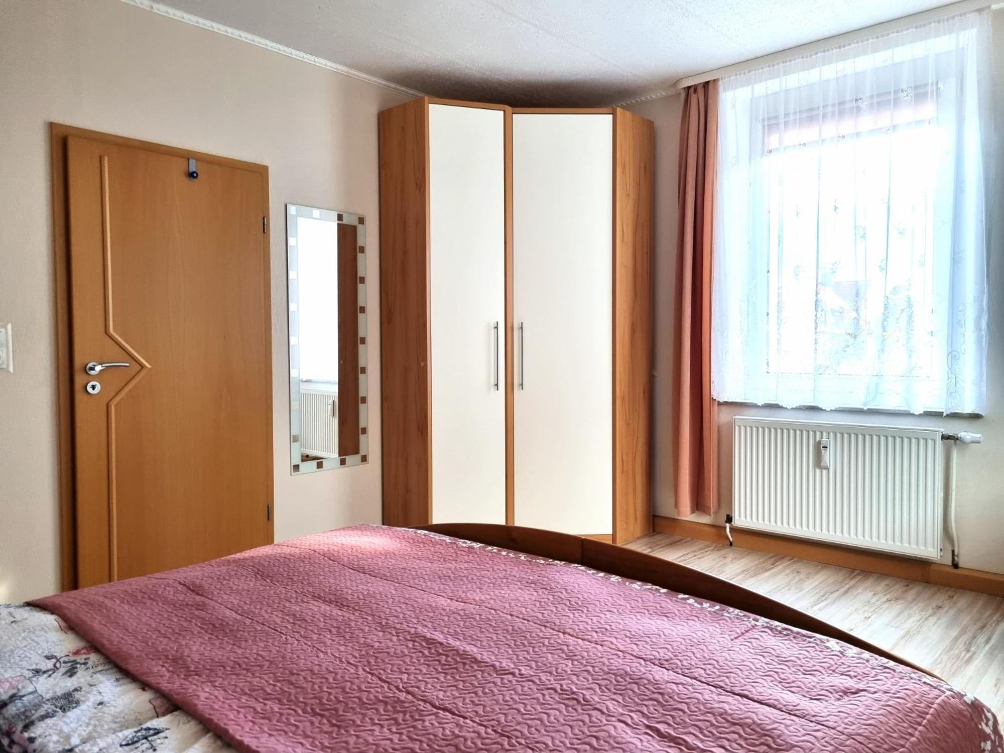 Apartment Bayreuth, Grosse Ferienwohnung Im Haus Mit Kunst, 3 Schlafzimmer, Kueche, Parkplatz Dış mekan fotoğraf