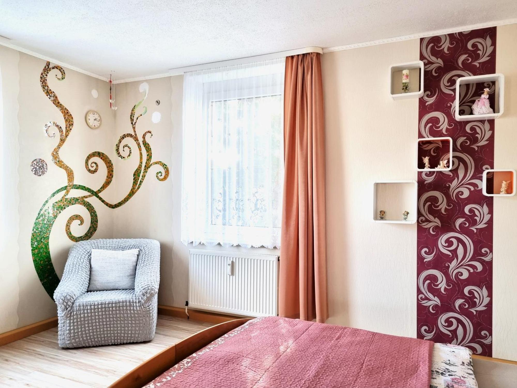 Apartment Bayreuth, Grosse Ferienwohnung Im Haus Mit Kunst, 3 Schlafzimmer, Kueche, Parkplatz Dış mekan fotoğraf